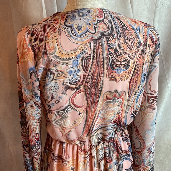 Entro Womens classy dinner, dress, size medium - Picture 6 of 7